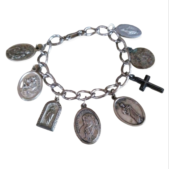 Hand Crafted Repurposed Vintage Religious Relic Mother Theresa Charm Bracelet - Picture 3 of 13